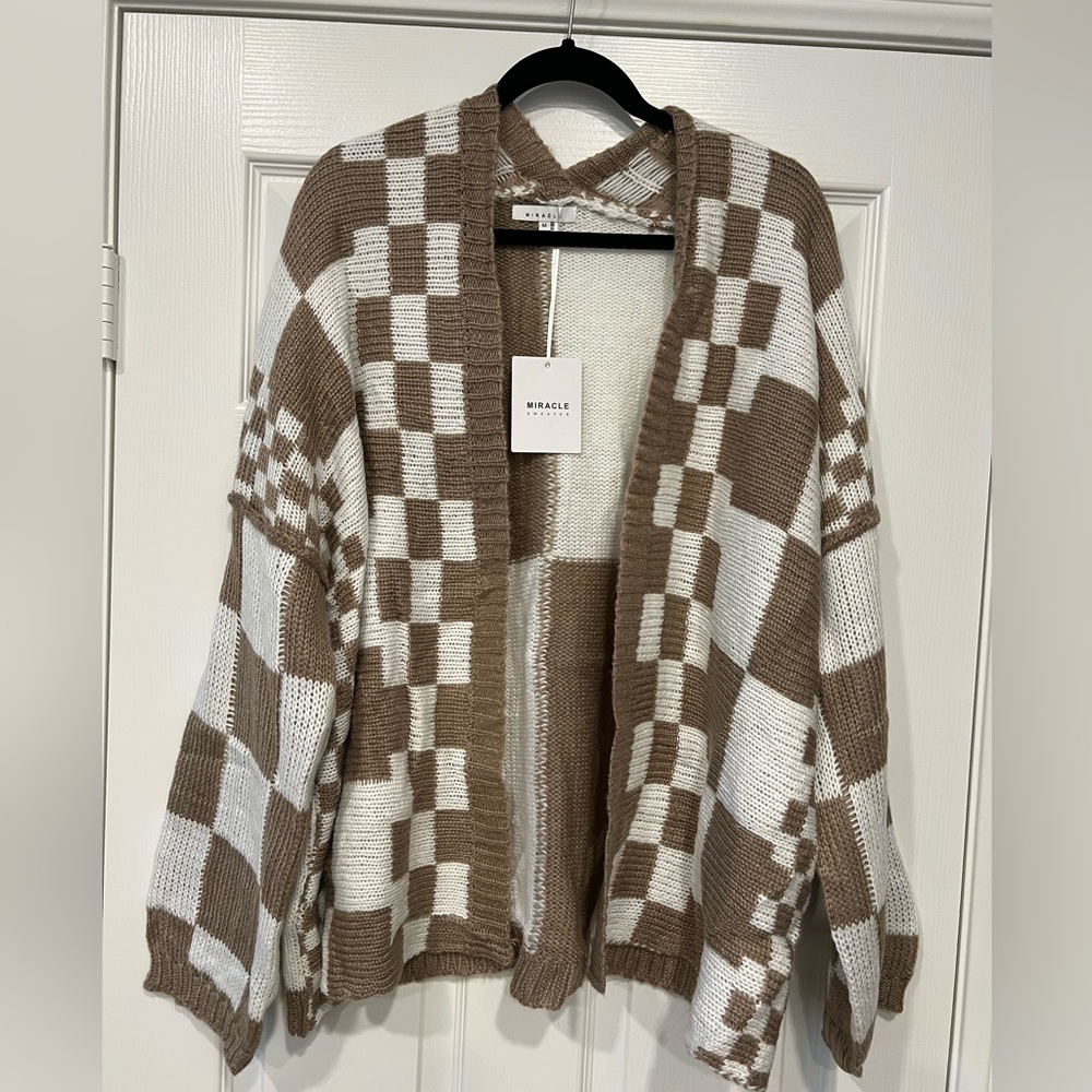 ✨NWT✨ Checkered cardigan sweater